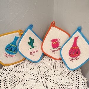 Mexico Potholders Hotpads Applique Embroidered Set Of 4 5x5